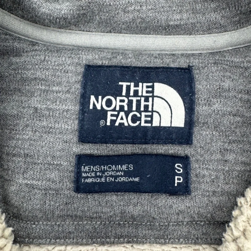 The North Face Men Gordon Lyons Quarter Snap Fleece Pullover Grey Small NF0A33R5